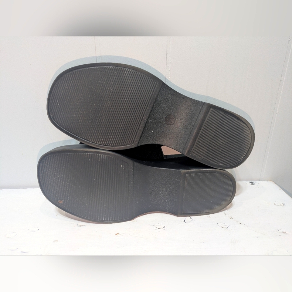 Black Platform Slide Sandals - Women's Fashion Slip-On - Picture 5 of 7